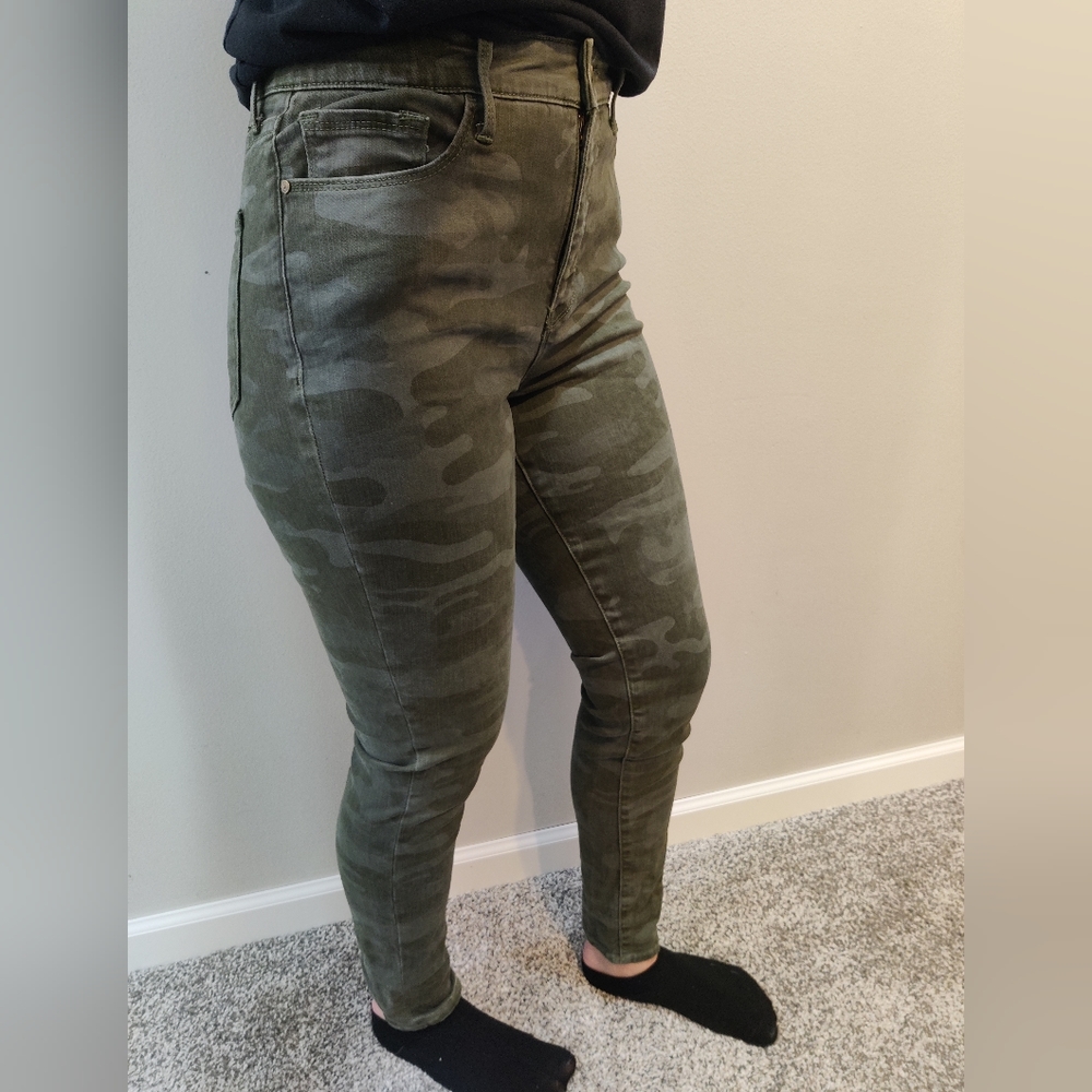 Social Standard by Sanctuary High-Rise Skinny Jean